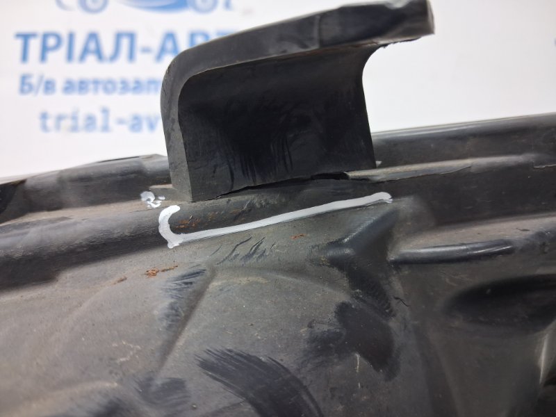 Фара левая галоген L200 2006-2015 KB 2.5 Diesel 4D56