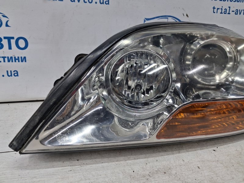 Фара левая галоген Kia Sorento BL 2.5 diesel D4CB