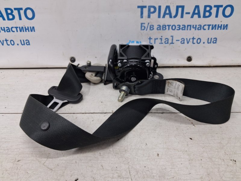 Ремень безопасности передний правый Mazda 6 2012- GJ 2.2 diesel GHP9-57-L30B 02 Б/У