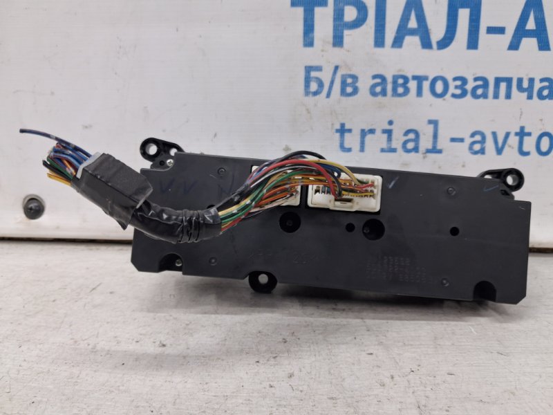 Блок управления кондиционером L200 2006-2015 KB 2.5 Diesel 4D56