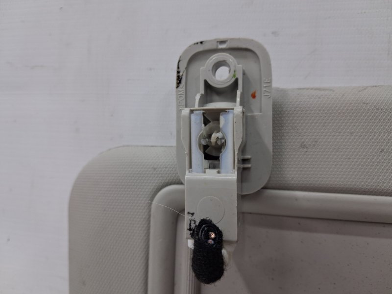 Козырек солнцезащитный левый 6 2012- GJ 2.2 diesel