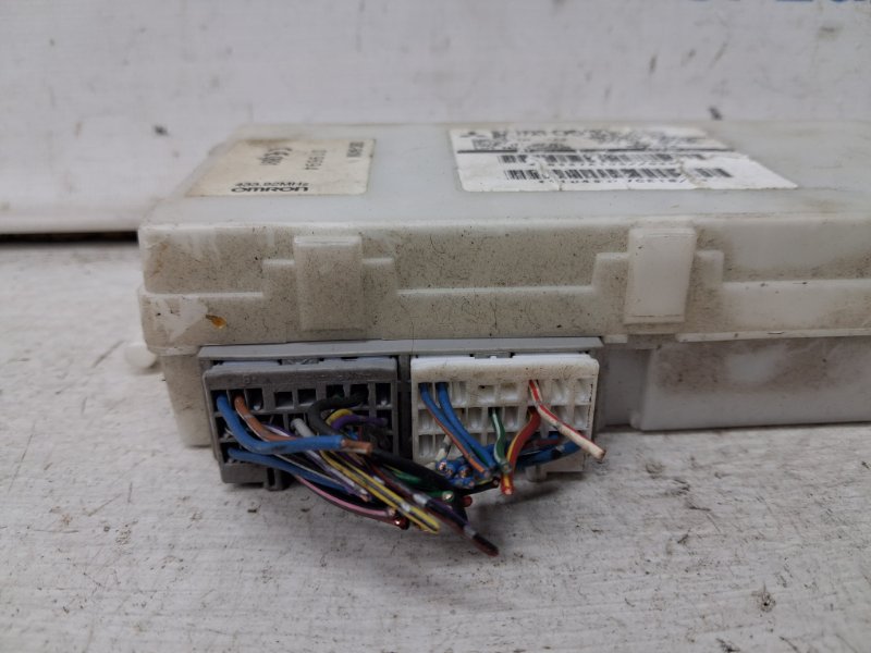 Блок комфорта Mitsubishi L200 KB 2.5 Diesel 4D56