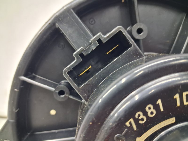 Моторчик печки Camry 2001-2006 XV30 3.0 Бензин 1MZFE