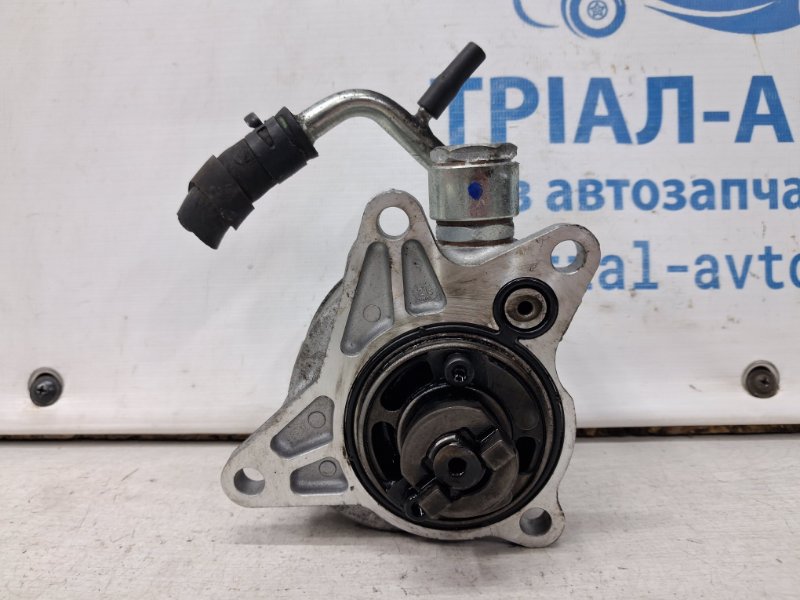 Насос вакуумный Mazda 6 2012- GJ 2.2 diesel SH1518G00A Б/У