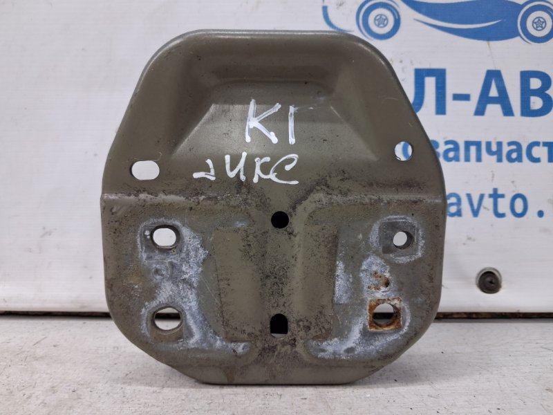 Кронштейн усилителя заднего бампера правый Juke 2010-2019 F15 1.6 turbo MR16DDT