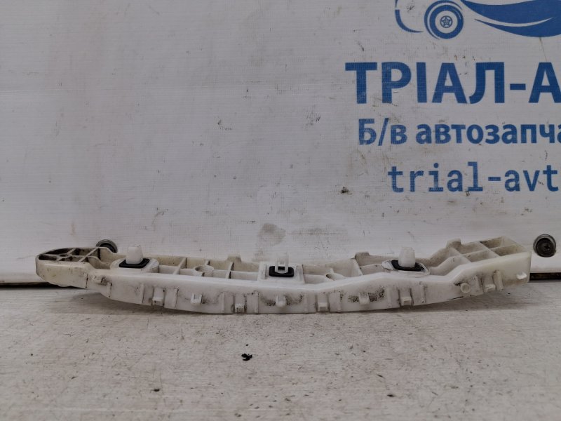 Кронштейн бампера задний левый Juke 2010-2019 F15 1.6 turbo MR16DDT