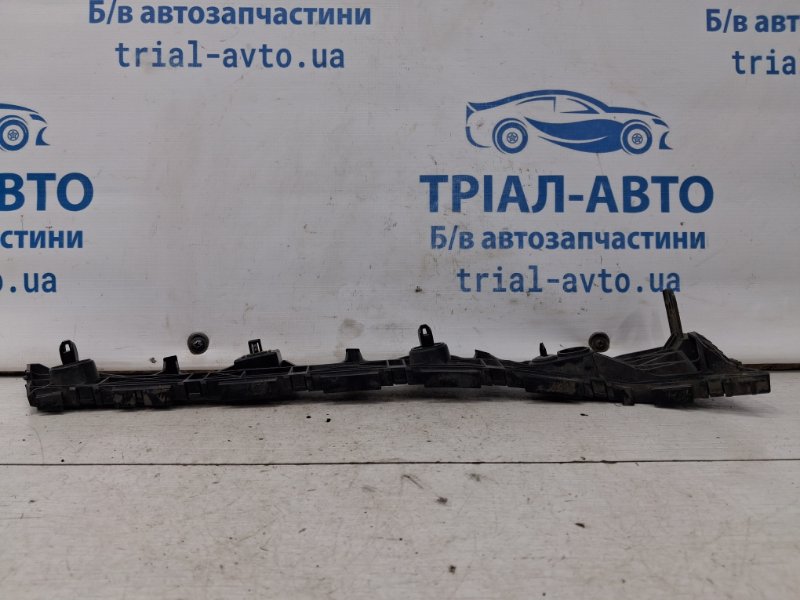 Кронштейн бампера задний правый 6 2012- GJ 2.2 diesel