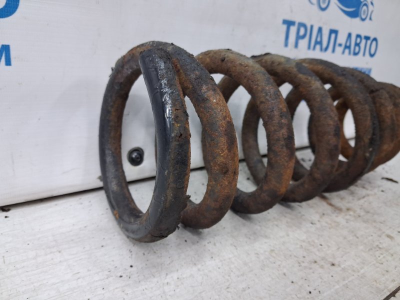 Пружина передняя L200 2006-2015 KB 2.5 Diesel 4D56