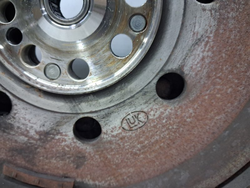 Маховик Sorento 2002-2011 BL 2.5 diesel D4CB