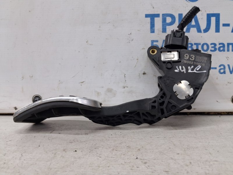 Запчасть педаль газа Nissan Juke 2010-2019 F15 1.6 turbo MR16DDT 180021HM0B Б/У Педаль газа Nissan Juke 2010-2019 F15 1.6 turbo MR16DDT 180021HM0B Б/У