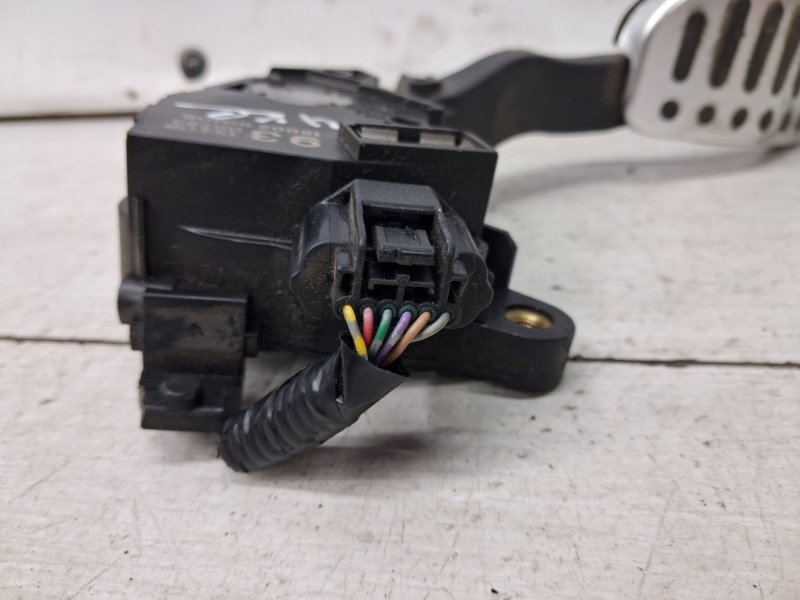 Педаль газа Juke 2010-2019 F15 1.6 turbo MR16DDT Педаль газа Juke 2010-2019 F15 1.6 turbo MR16DDT