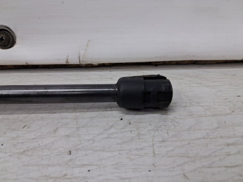 Амортизатор крышки багажника Hyundai Santa fe DM 2.2 diesel D4HB