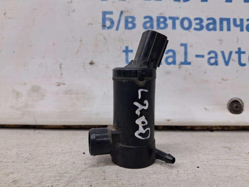 Насос омывателя стекла Mitsubishi L200 2006-2015 KB 2.5 Diesel 4D56 8260A008 Б/У