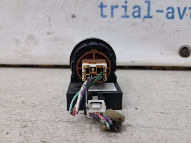 Кнопка старт стоп Nissan Juke F15 1.6 turbo MR16DDT