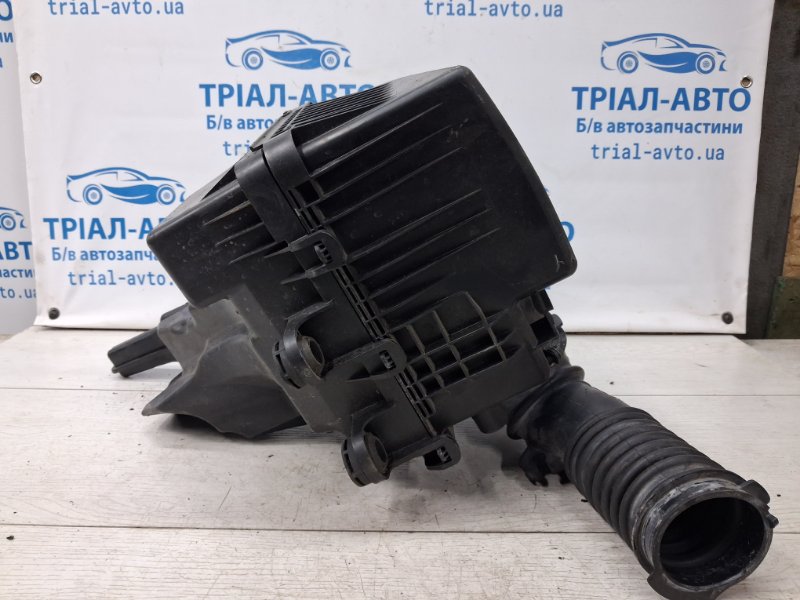 Корпус воздушного фильтра Mazda 6 2012- GJ 2.2 diesel SH01133AY Б/У
