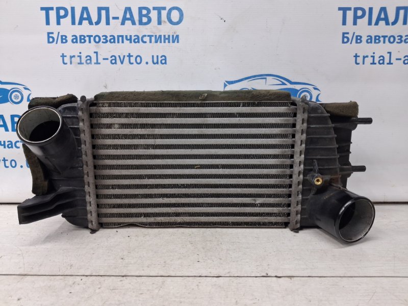 Радиатор интеркуллера Nissan Juke 2010-2019 F15 1.6 turbo MR16DDT 144611KC0A Б/У