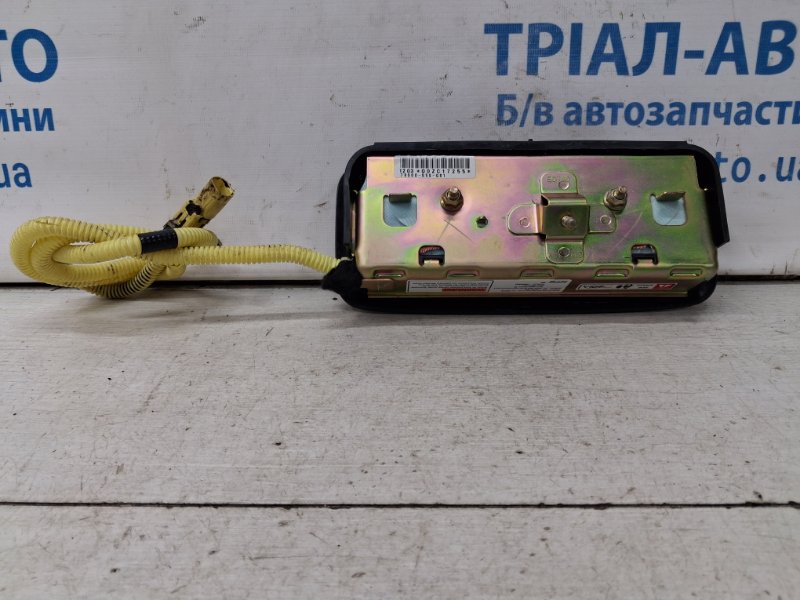 Подушка безопасности в кресло правая Civic 2005-2012 FD 1.8 бензин R18A Подушка безопасности в кресло правая Civic 2005-2012 FD 1.8 бензин R18A