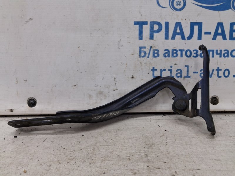 Петля капота левая Honda Civic 2005-2012 FD 1.8 бензин R18A 60170SNAA00ZZ Б/У