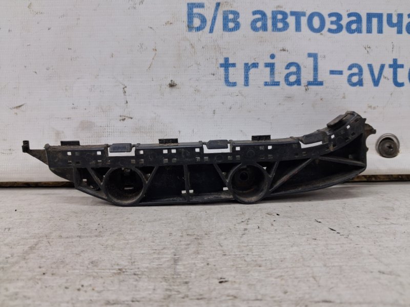 Кронштейн бампера передний правый Honda Civic 2005-2012 FD 1.8 бензин R18A 71193SNB003 Б/У