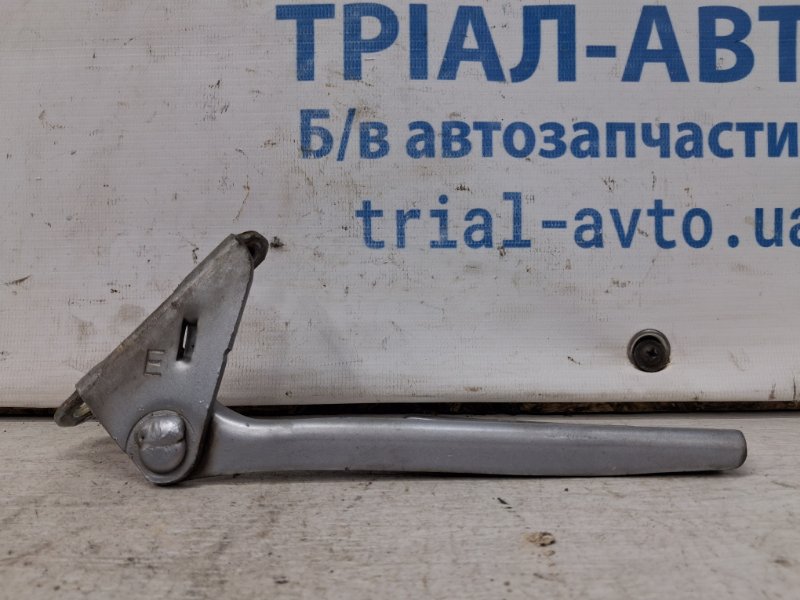 Петля капота левая Mitsubishi Outlander 2003-2006 cu 2.4 бензин 4G69 MB866525 Б/У