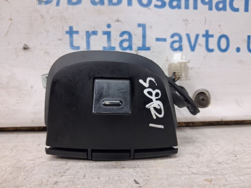 Кнопки руля Sorento 2002-2011 BL 2.5 diesel D4CB