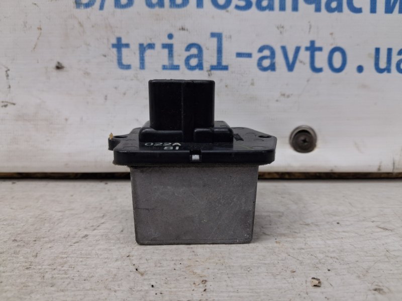 Резистор печки Mitsubishi Outlander 2007-2012 XL 2.4 бензин 4b12 7802A006 Б/У