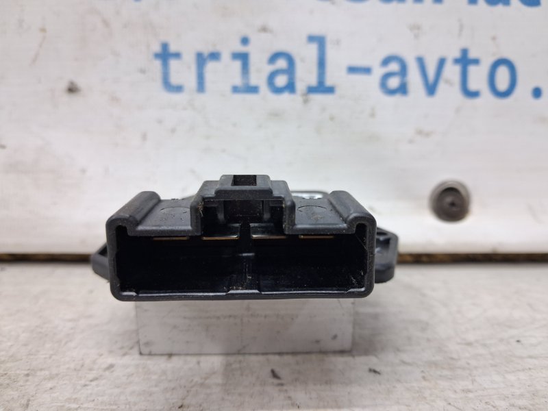 Резистор печки Pajero Wagon 1999-2006 3 3.2 Дизель 4M41