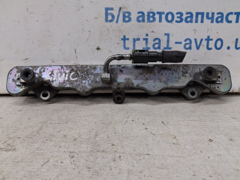 Топливная рампа Honda Civic 2005-2012 FD 1.8 бензин R18A 16620RNAA01 Б/У