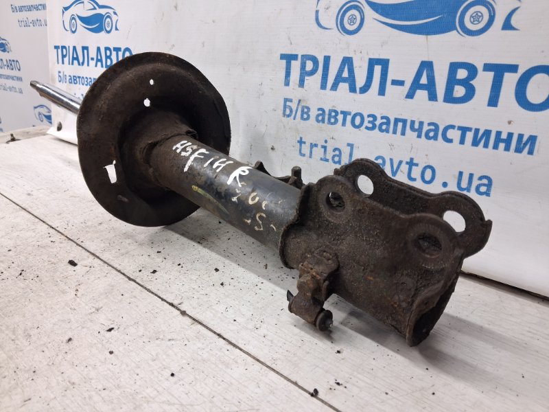Амортизатор передний правый Hyundai Santa fe DM 2.2 diesel D4HB