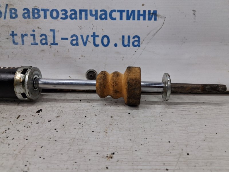 Амортизатор задний Honda Civic FD 1.8 бензин R18A