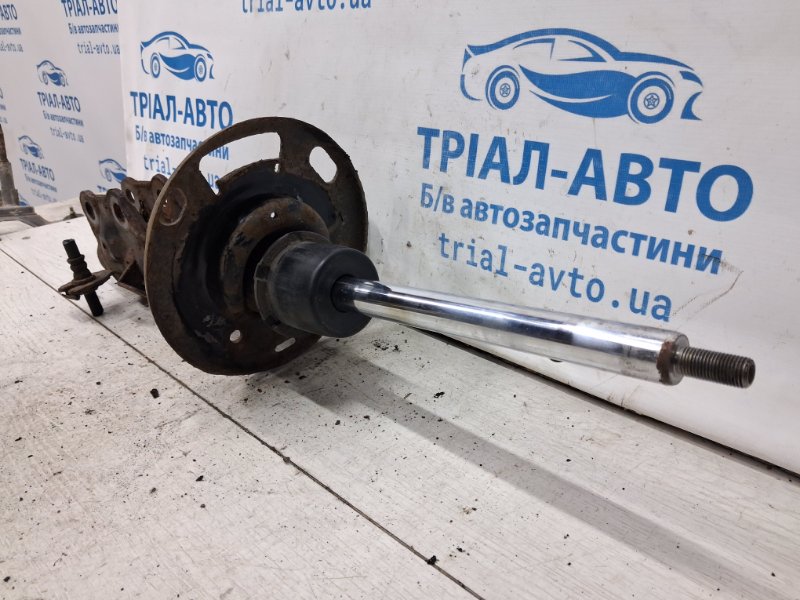 Амортизатор передний правый 6 2012- GJ 2.2 diesel