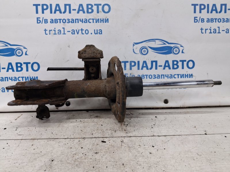 Амортизатор передний правый 6 2012- GJ 2.2 diesel