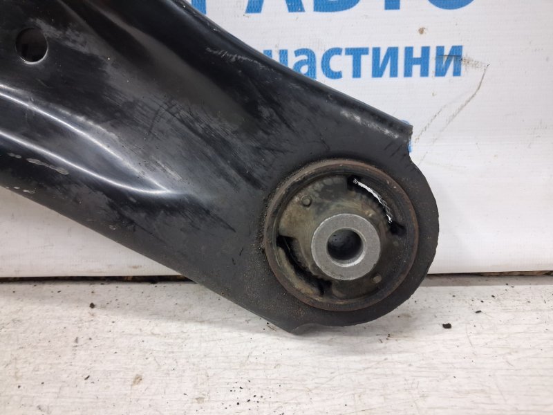 Рычаг левый Juke 2010-2019 F15 1.6 turbo MR16DDT