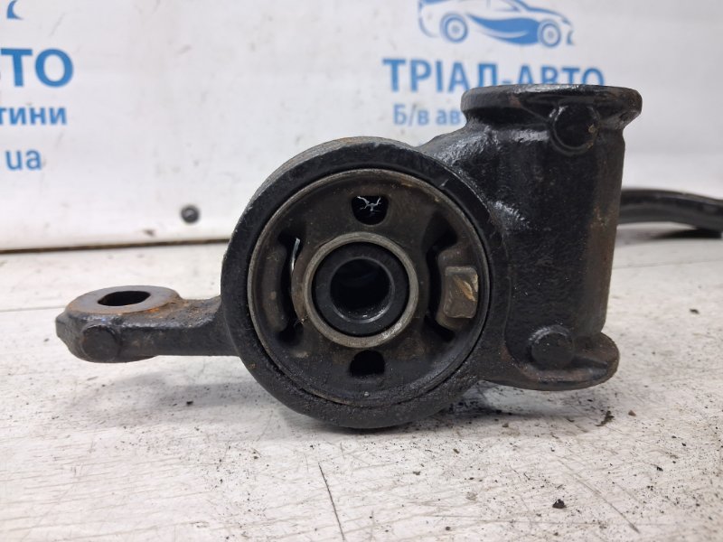 Рычаг правый 6 2012- GJ 2.2 diesel