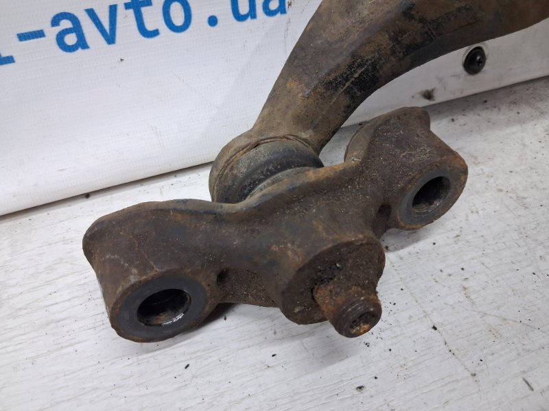 Рычаг правый 6 2007-2013 GH 2.5 бензин L5-VE