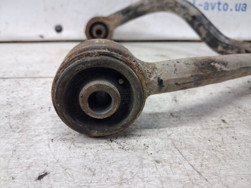 Рычаг передний верхний левый Sorento 2002-2011 BL 2.5 diesel D4CB