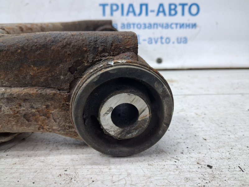 Рычаг передний нижний правый Kia Sorento BL 2.5 diesel D4CB