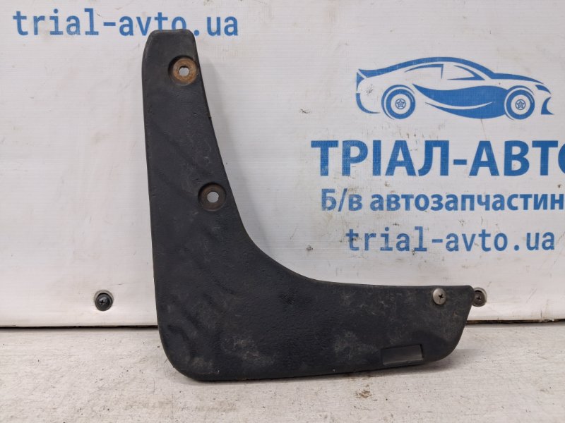 Брызговик задний правый Mitsubishi Outlander cu 2.4 бензин 4G69