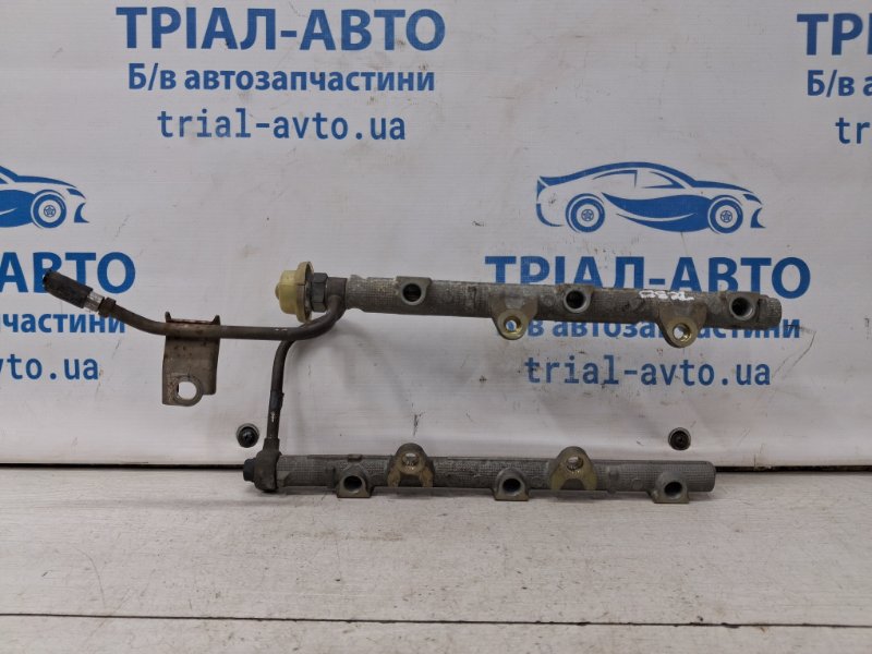 Топливная рампа Camry 2001-2006 XV30 3.0 Бензин 1MZFE