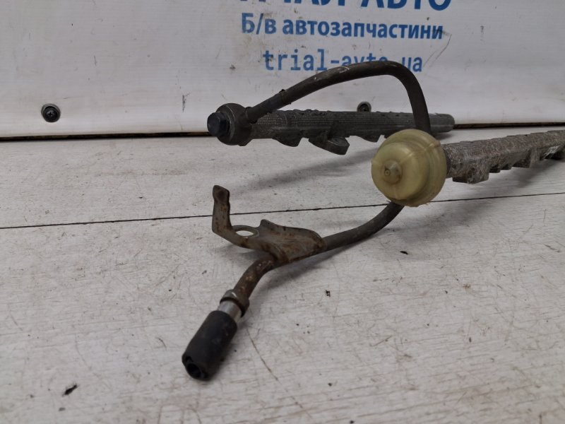 Топливная рампа Camry 2001-2006 XV30 3.0 Бензин 1MZFE