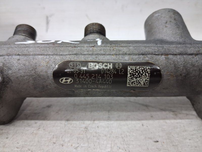 Топливная рампа Sorento 2002-2011 BL 2.5 diesel D4CB