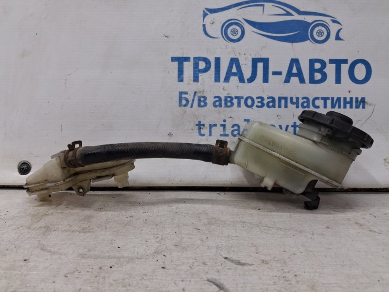Запчасть бачок главного тормозного цилиндра Honda Civic 2005-2012 FD 1.8 бензин R18A 46680SNAA01 Б/У Бачок главного тормозного цилиндра Honda Civic 2005-2012 FD 1.8 бензин R18A 46680SNAA01 Б/У