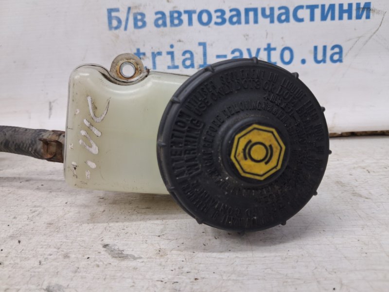 Бачок главного тормозного цилиндра Honda Civic FD 1.8 бензин R18A Бачок главного тормозного цилиндра Honda Civic FD 1.8 бензин R18A