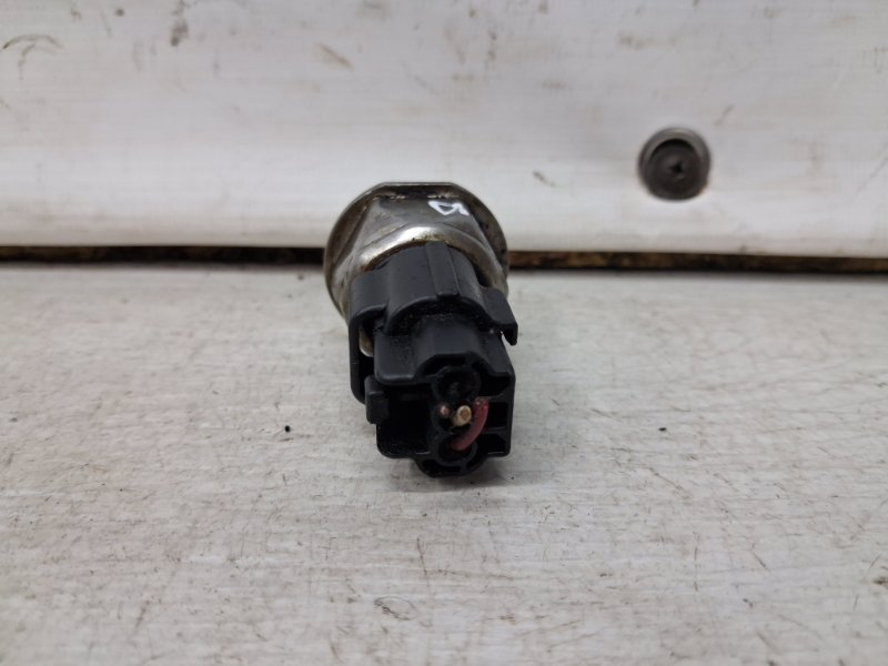 Датчик давления топлива в рейке Mitsubishi L200 KB 2.5 Diesel 4D56