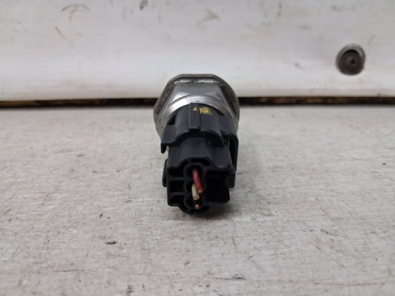 Датчик давления топлива в рейке Mitsubishi Pajero Wagon 4 3.2 Дизель 4M41