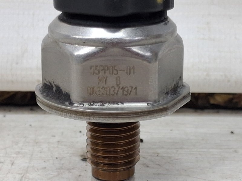 Датчик давления топлива в рейке Pajero Wagon 2006-2022 4 3.2 Дизель 4M41