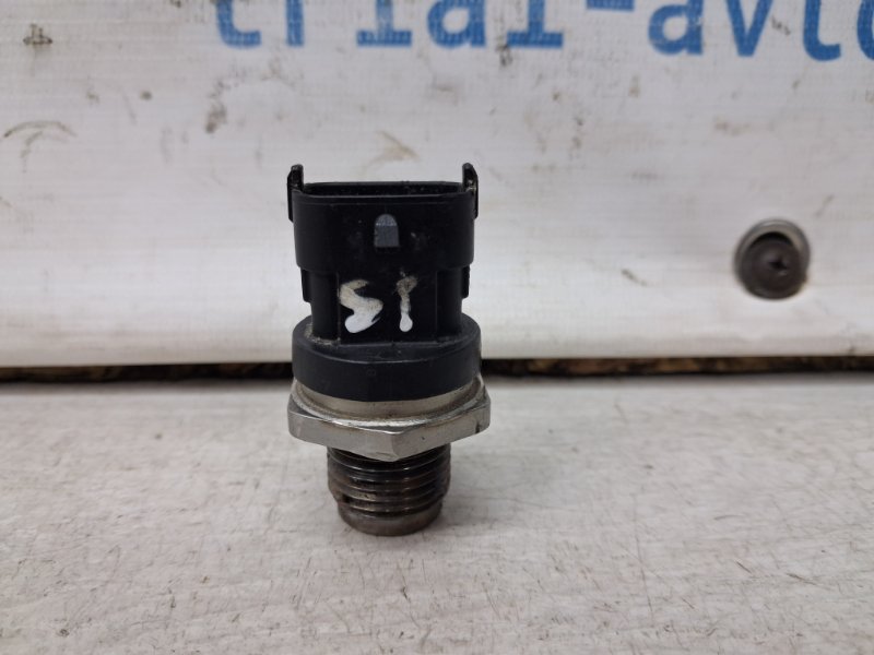 Датчик давления топлива в рейке Kia Sorento 2002-2011 BL 2.5 diesel D4CB 314014A400 Б/У