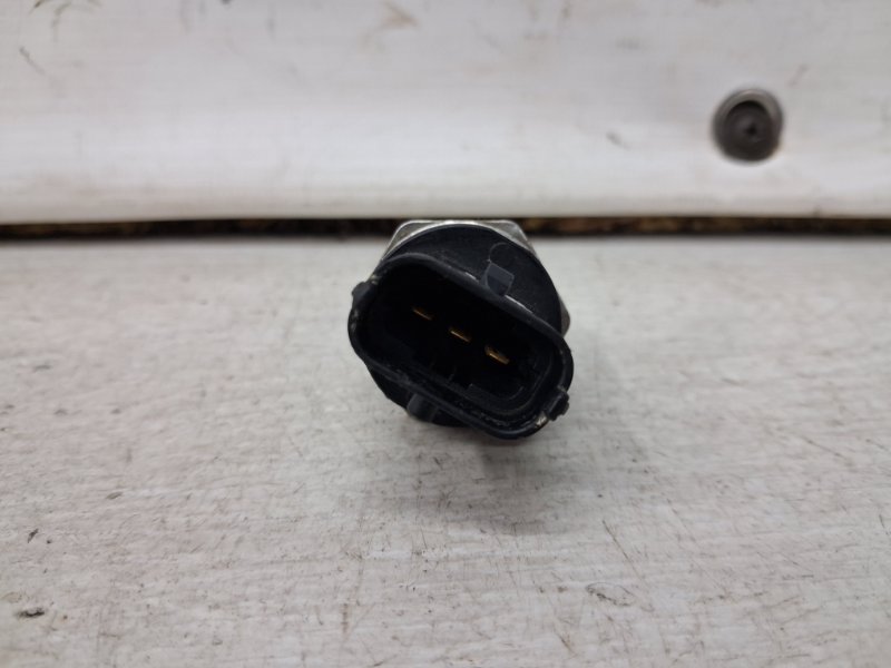 Датчик давления топлива в рейке Kia Sorento BL 2.5 diesel D4CB