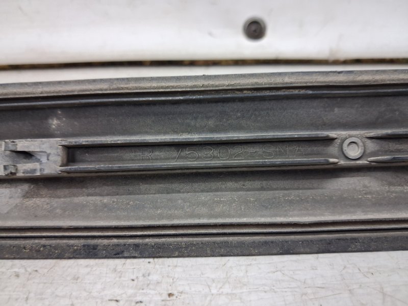 Накладка двери передняя правая Civic 2005-2012 FD 1.8 бензин R18A