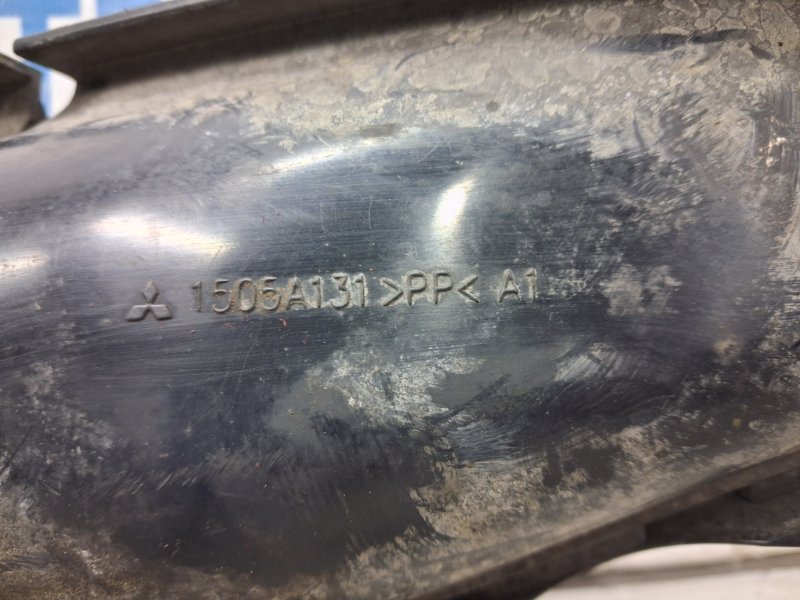 Воздухозаборник L200 2006-2015 KB 2.5 Diesel 4D56